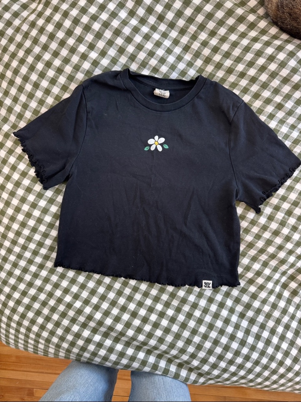 Lucy and Yak Black Daisy Crop Tee in 100% organic cotton